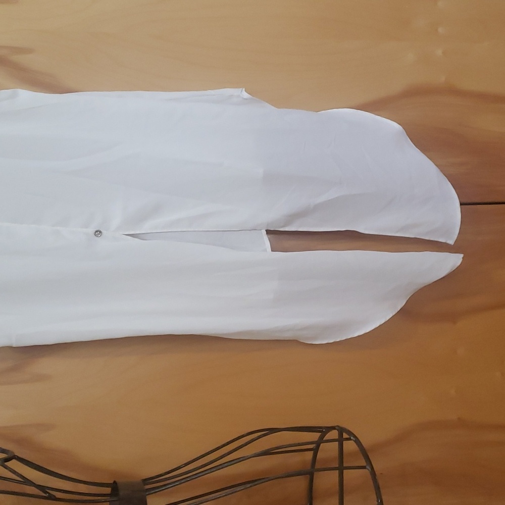 Ing open back, high low, tails top - Picture 4 of 4